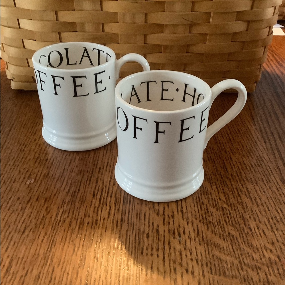 Set of 2 Emma Bridgewater Pottery 1/2 pint mugs Black Toast & Marmalade 1st qual - Picture 3 of 9